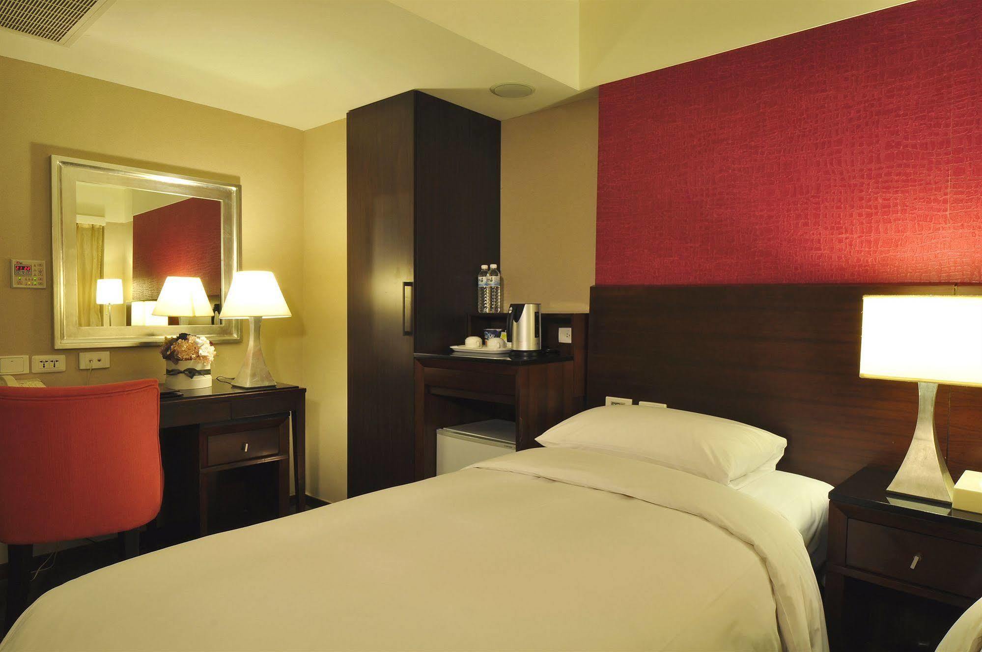 Delight Hotel Тайбей Екстер'єр фото
